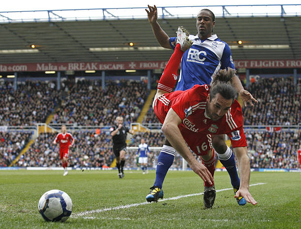 防守队员需 防守队员需