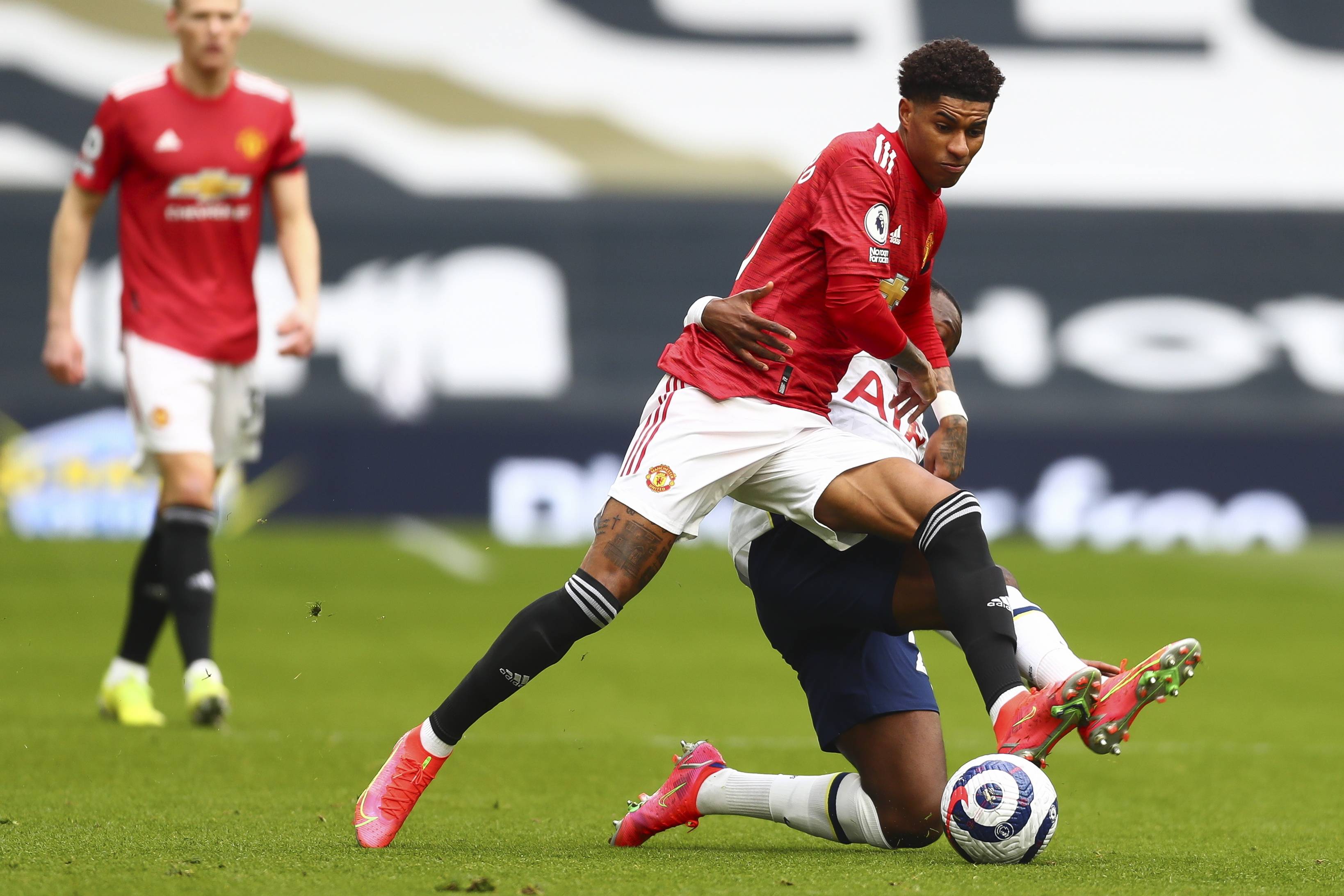 他特别注重 他特别注重